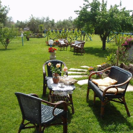 Il Bouganville Oristano Buitenkant foto