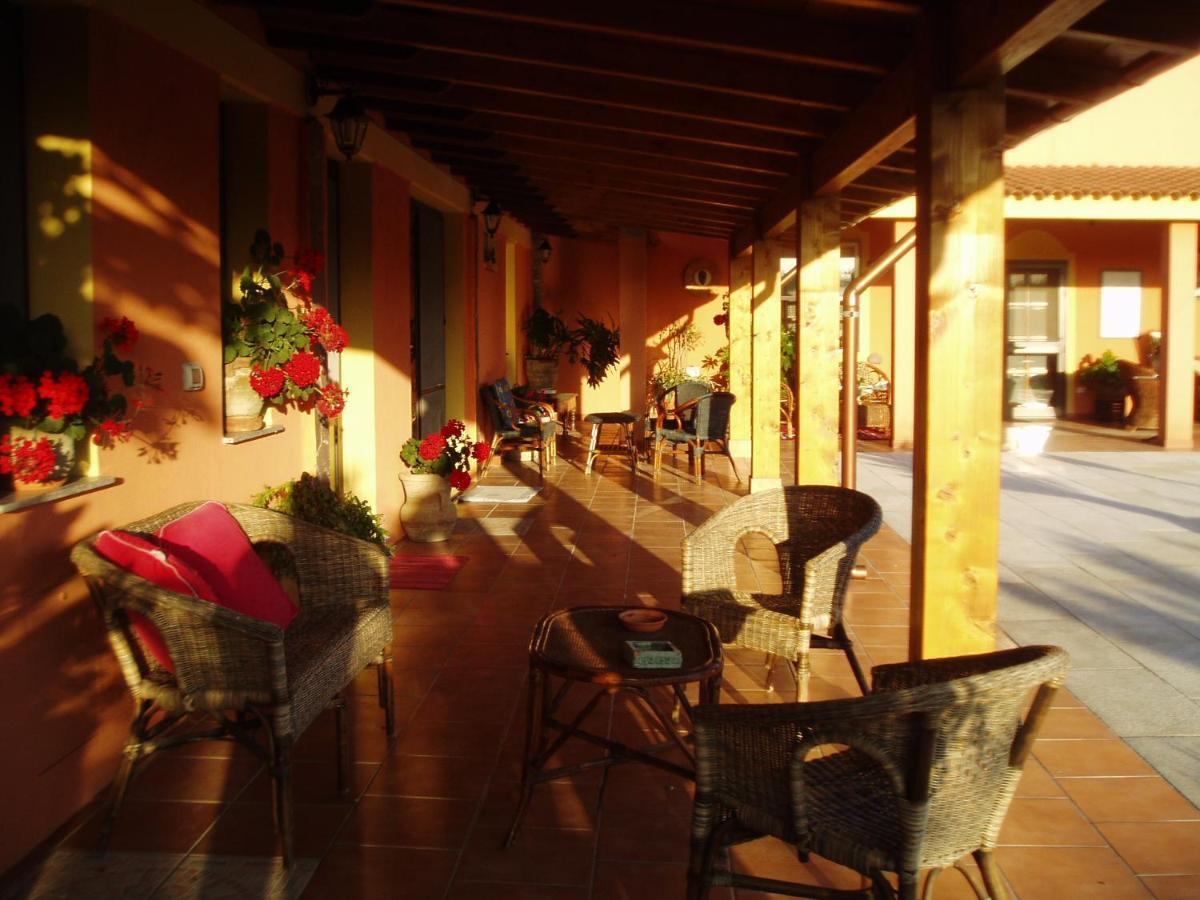 Il Bouganville Oristano Buitenkant foto