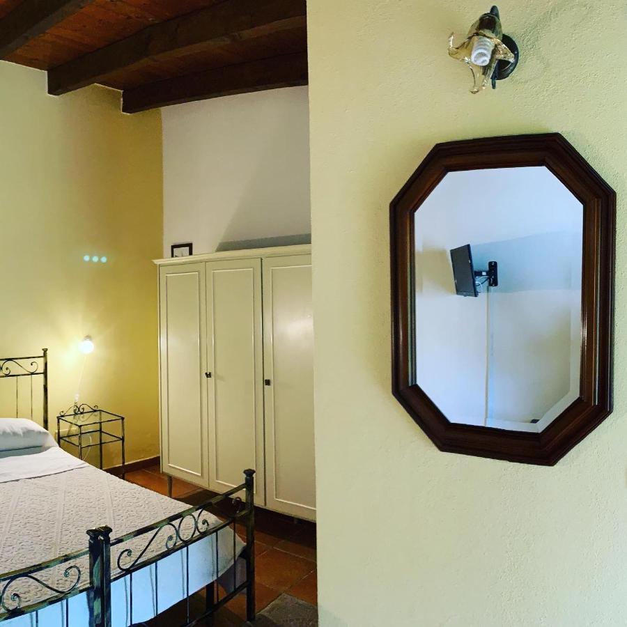 Il Bouganville Oristano Buitenkant foto