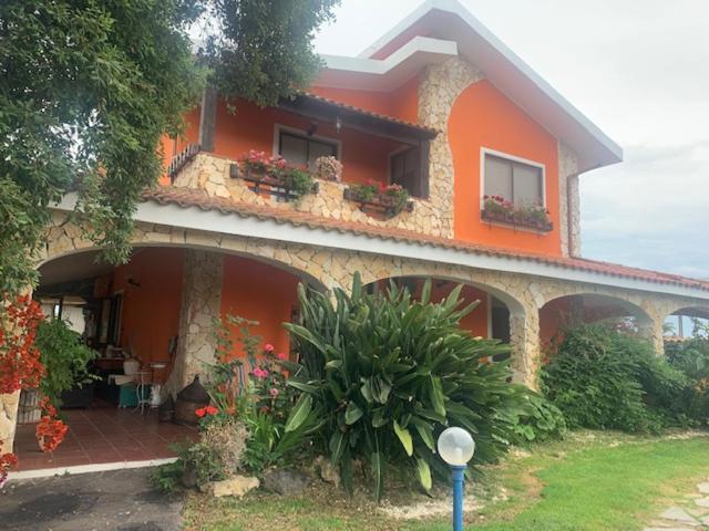 Il Bouganville Oristano Buitenkant foto