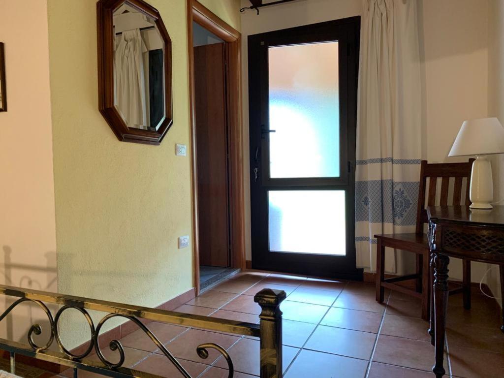 Il Bouganville Oristano Buitenkant foto